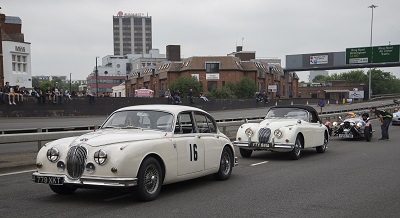 vintage cars on the ringroad