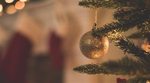 Art Masterclasses: Christmas Rag Wreath